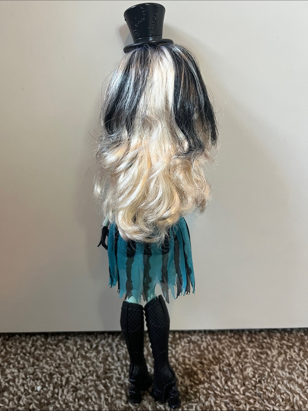 Monster High Freak Du Chic Frankie Stein - Picture 5 of 6